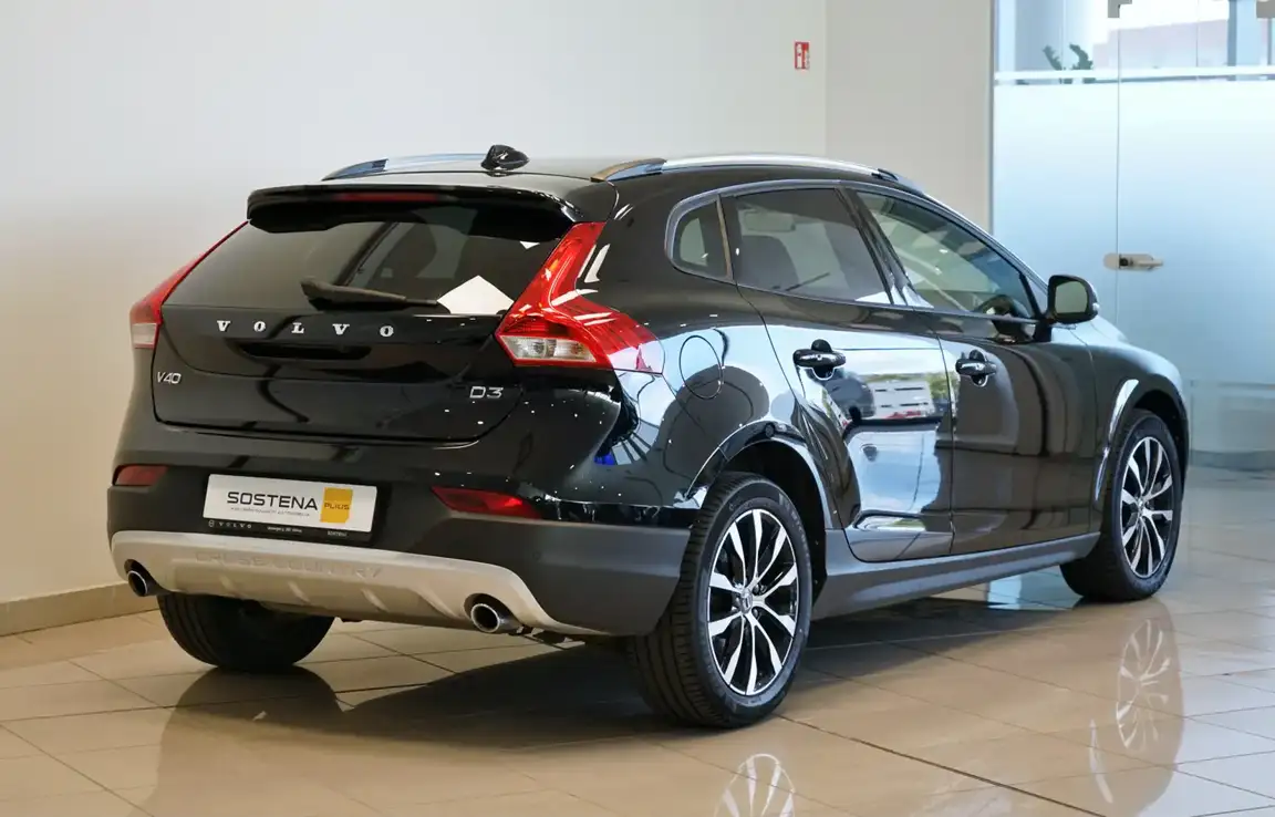 VOLVO V40 CROSS COUNTRY