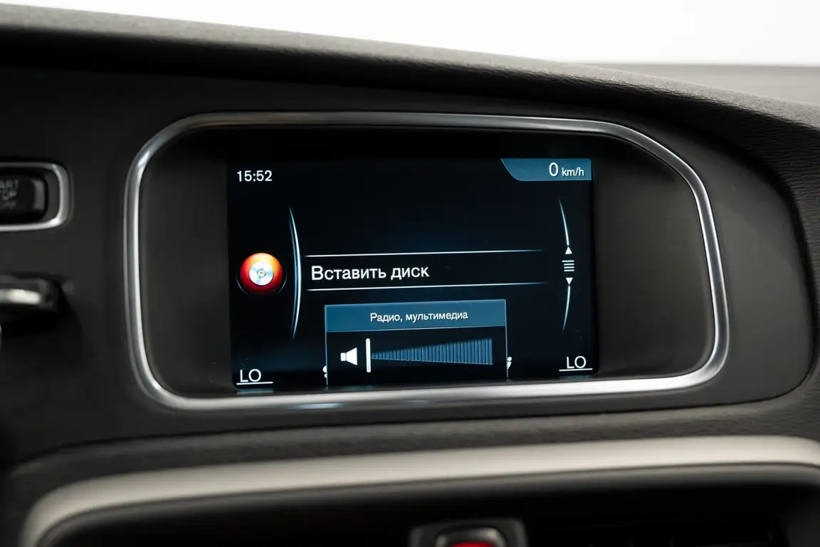 VOLVO V40