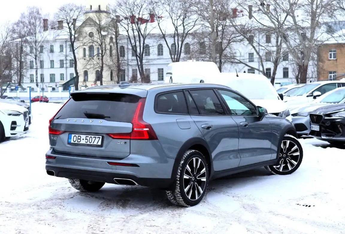 VOLVO V60