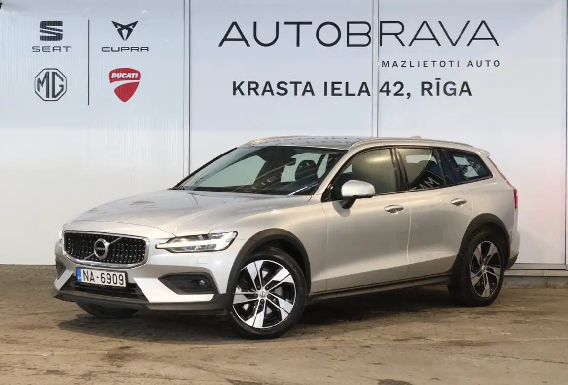 VOLVO V60