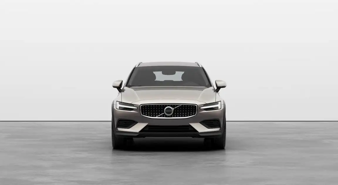 VOLVO V60 CROSS COUNTRY