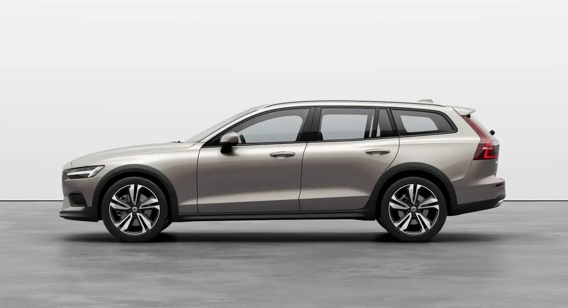 VOLVO V60 CROSS COUNTRY