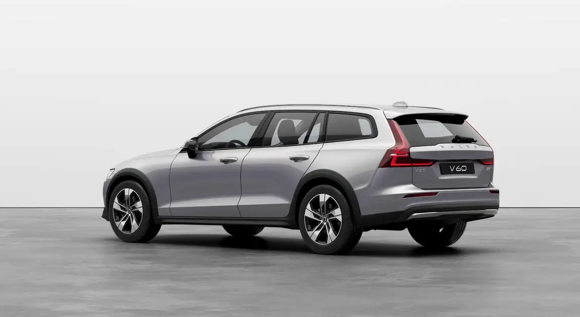 VOLVO V60 CROSS COUNTRY