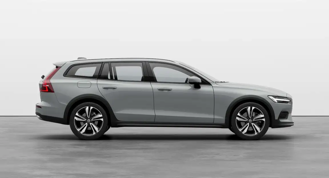 VOLVO V60 CROSS COUNTRY