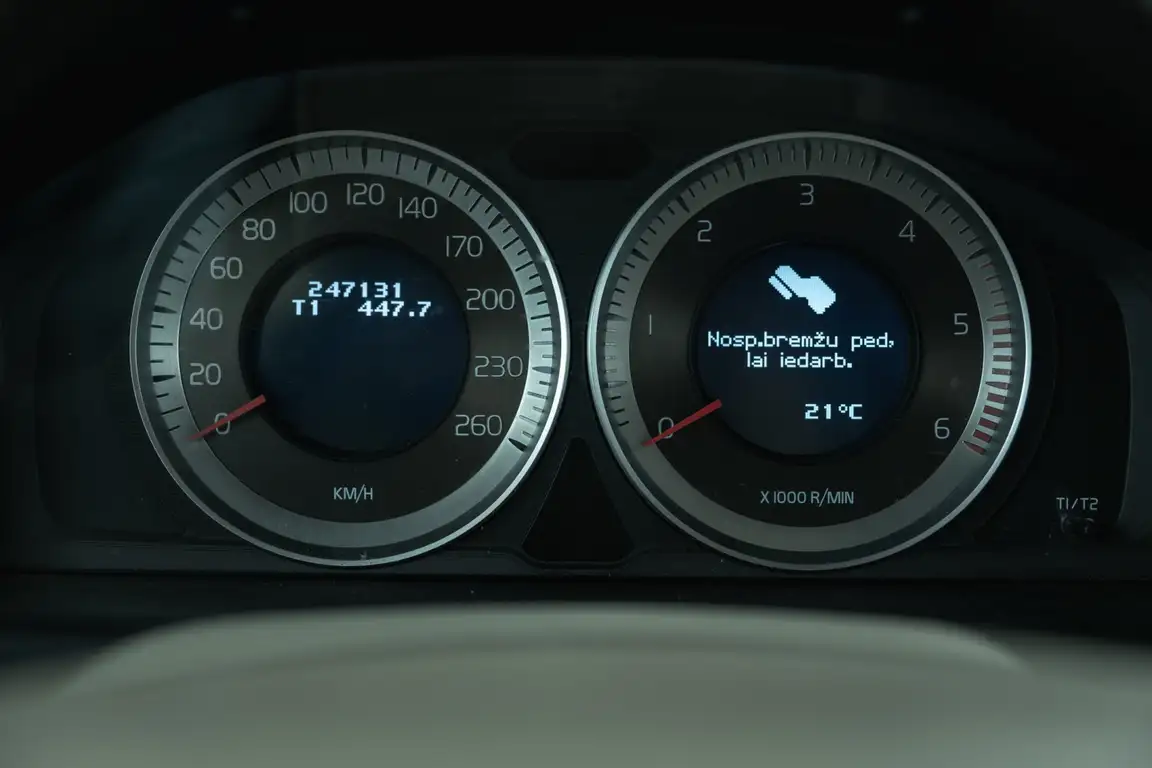 VOLVO V70