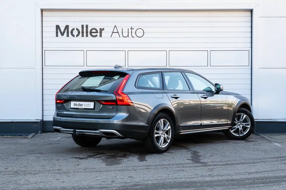 VOLVO V90 CROSS COUNTRY