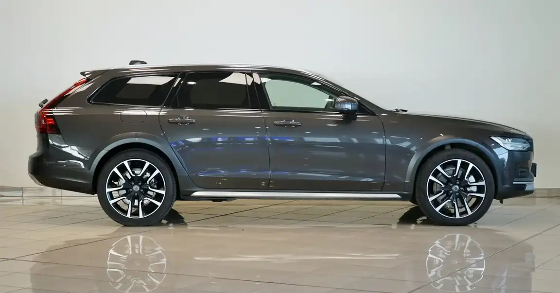 VOLVO V90 CROSS COUNTRY