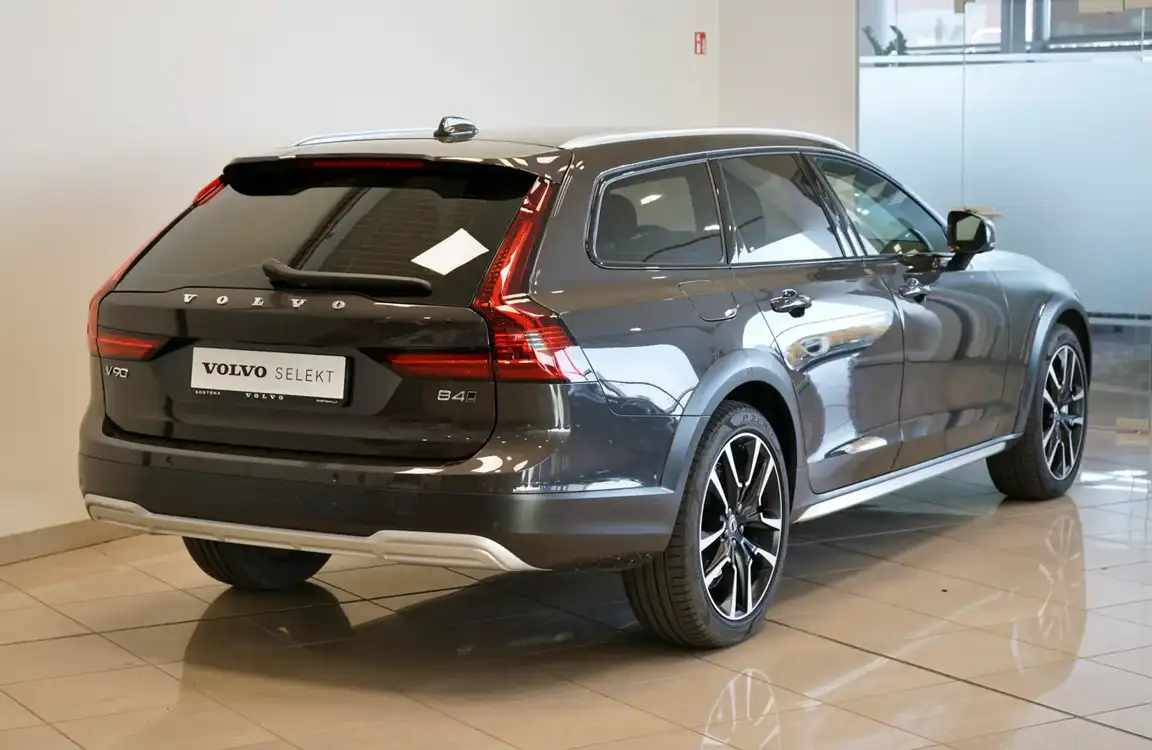 VOLVO V90 CROSS COUNTRY