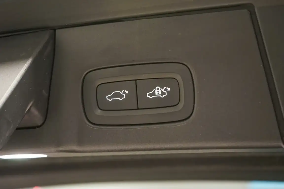 VOLVO V90 CROSS COUNTRY