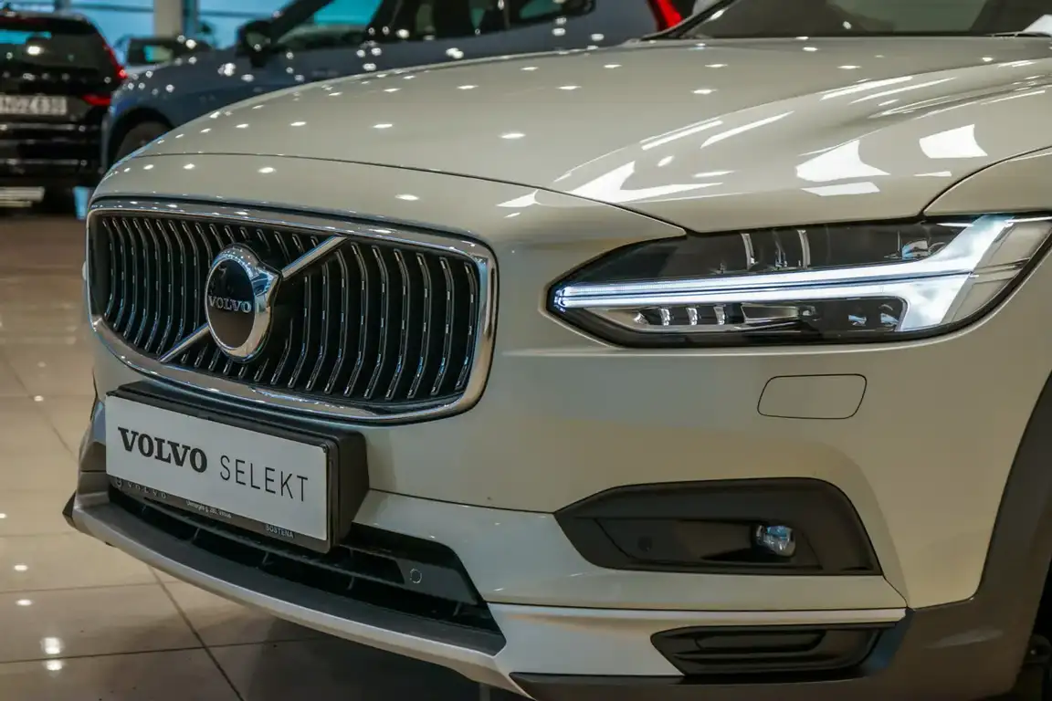 VOLVO V90 CROSS COUNTRY