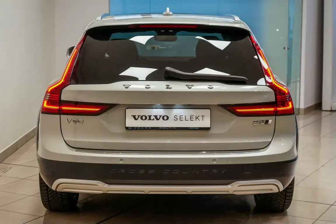 VOLVO V90 CROSS COUNTRY