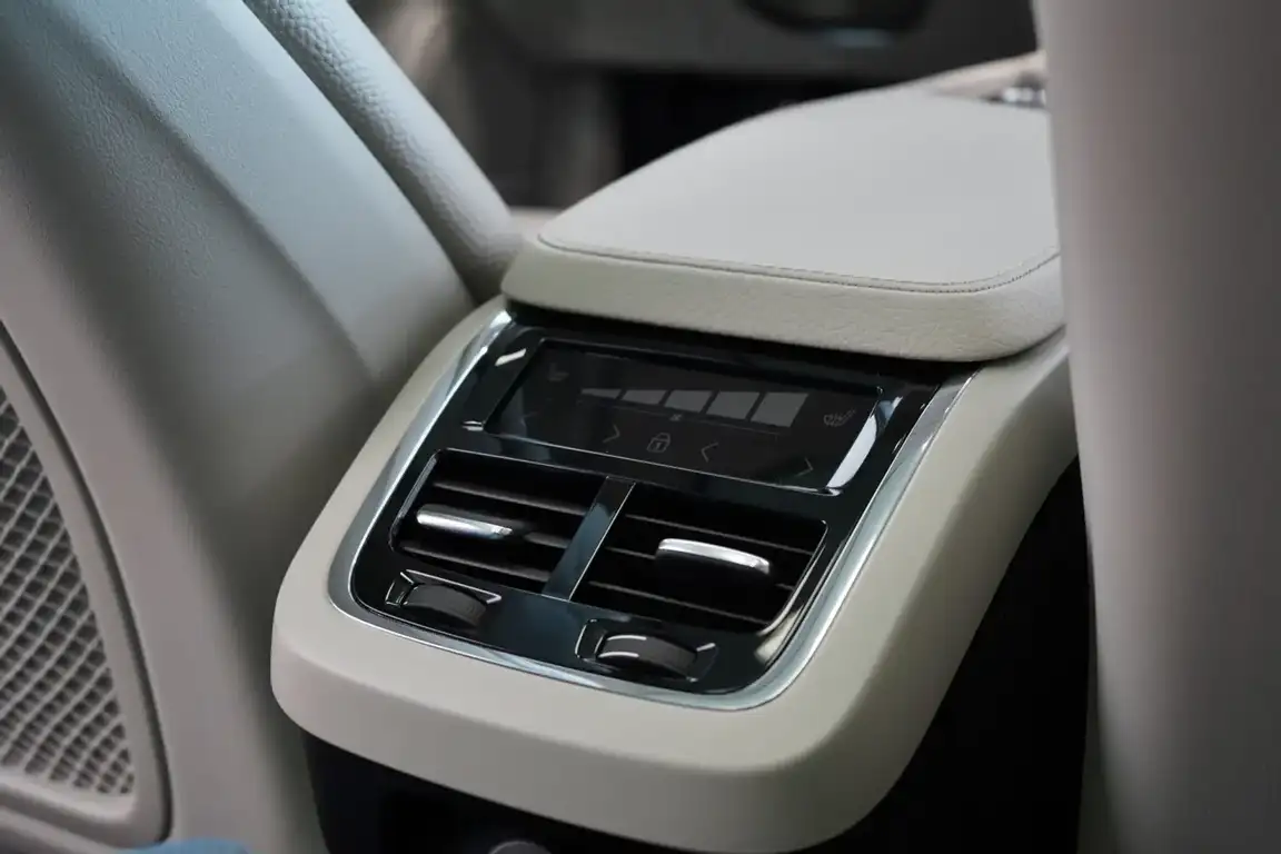 VOLVO V90 CROSS COUNTRY