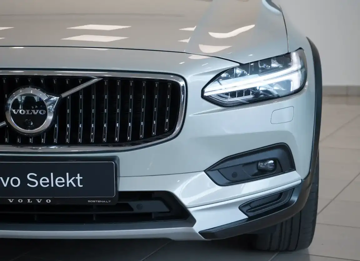 VOLVO V90 CROSS COUNTRY