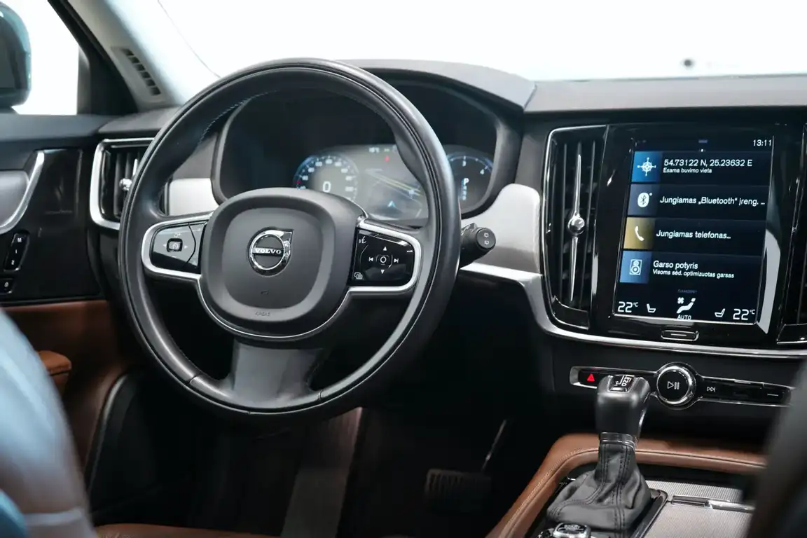 VOLVO V90 CROSS COUNTRY