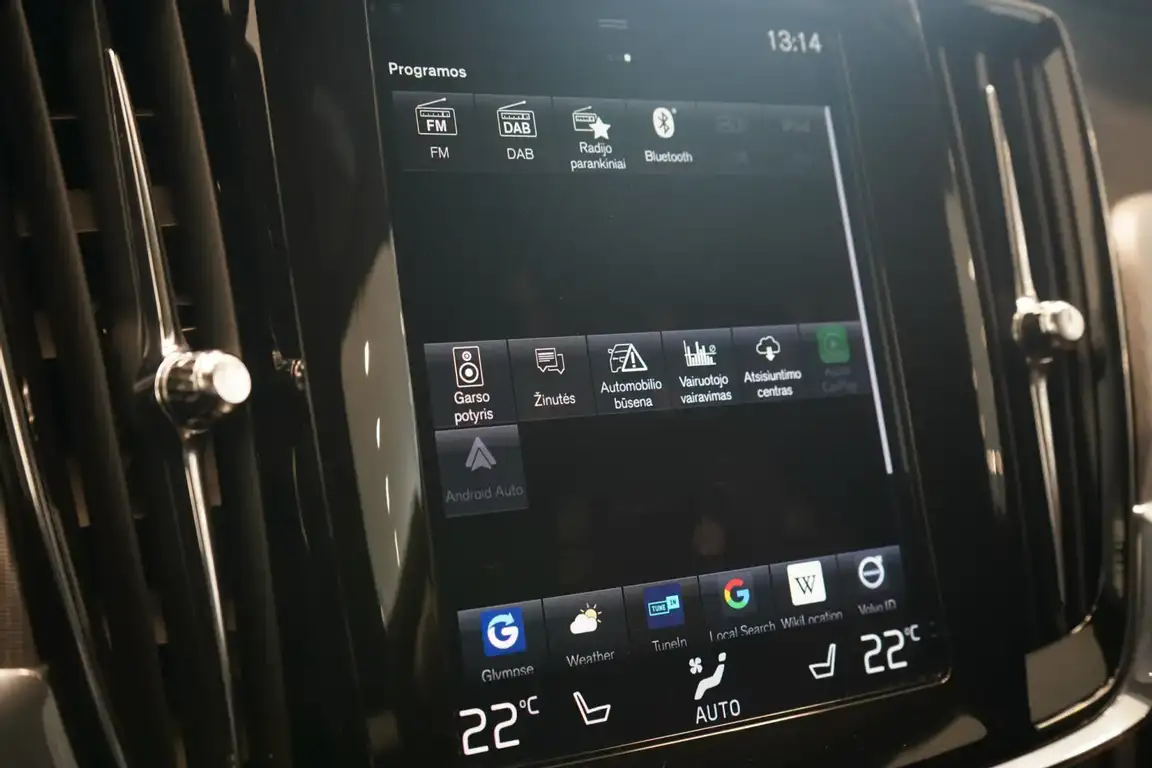 VOLVO V90 CROSS COUNTRY