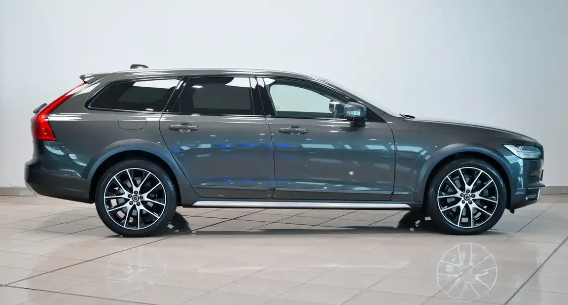 VOLVO V90 CROSS COUNTRY