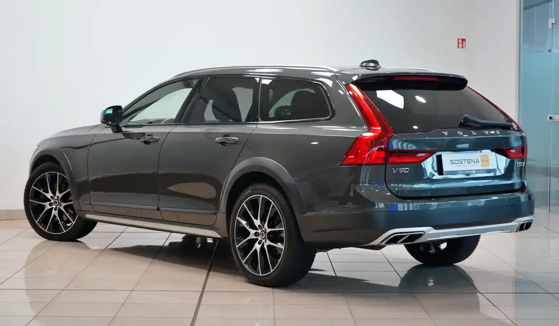 VOLVO V90 CROSS COUNTRY