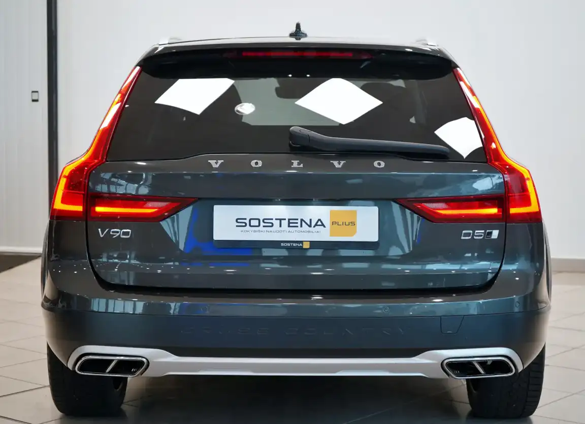 VOLVO V90 CROSS COUNTRY