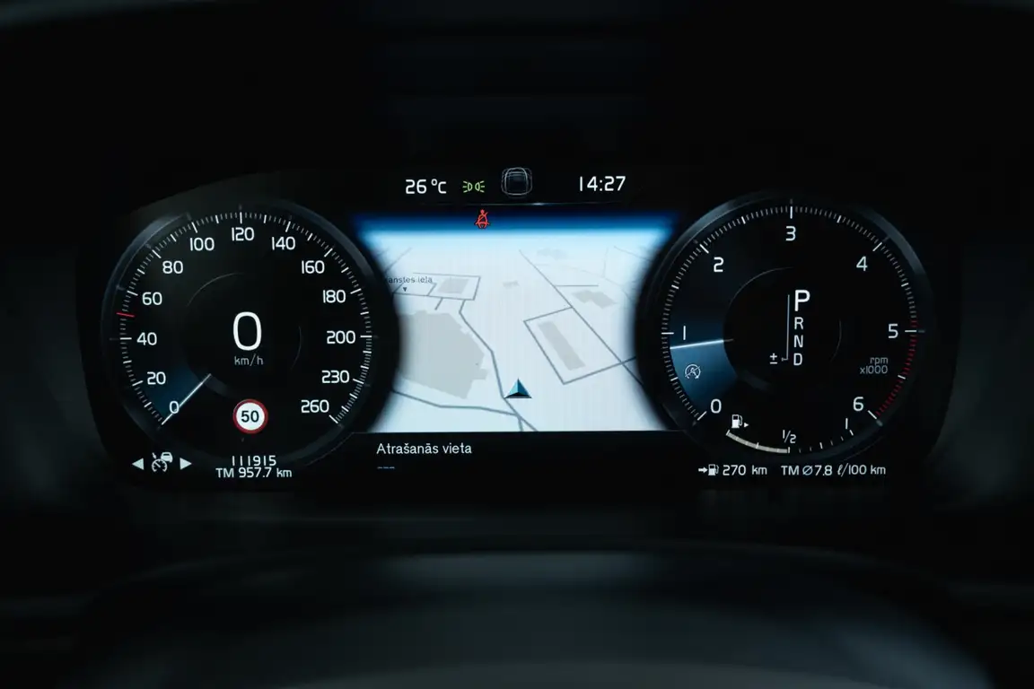 VOLVO V90