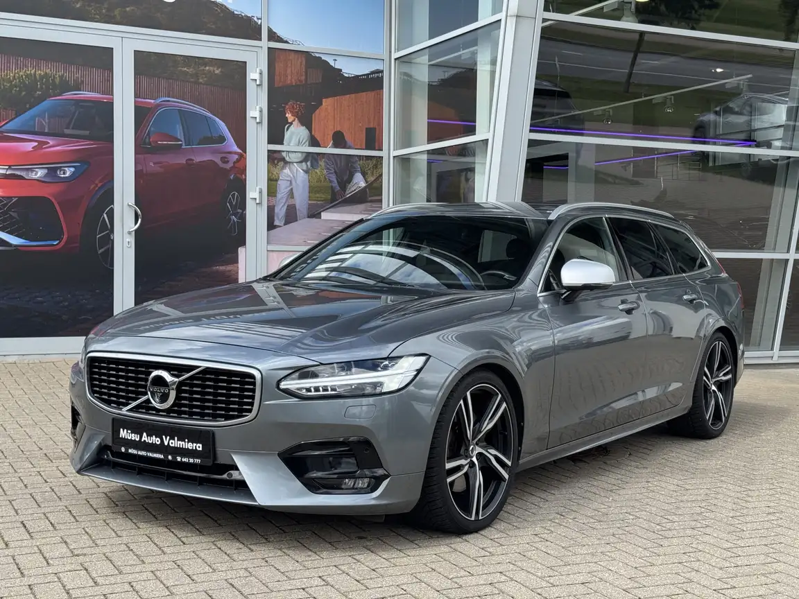 VOLVO V90