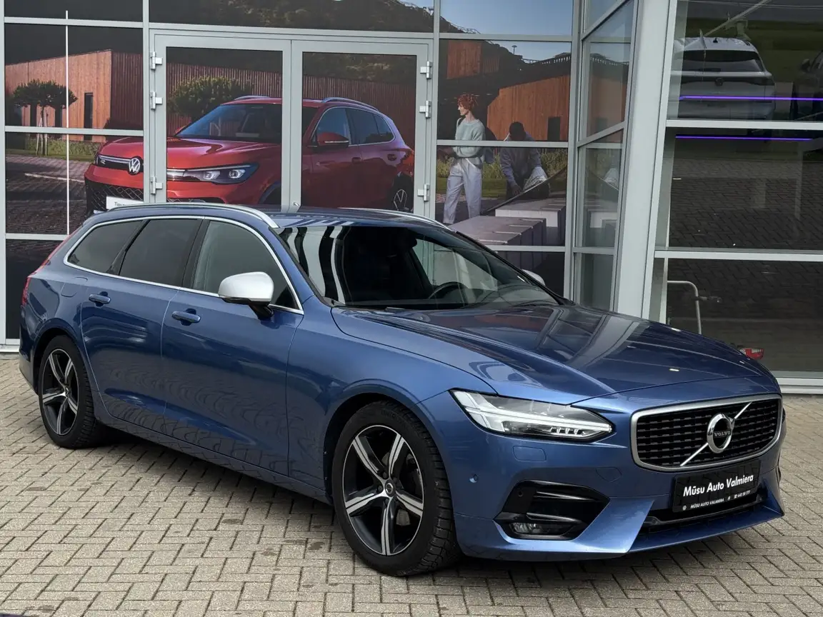 VOLVO V90
