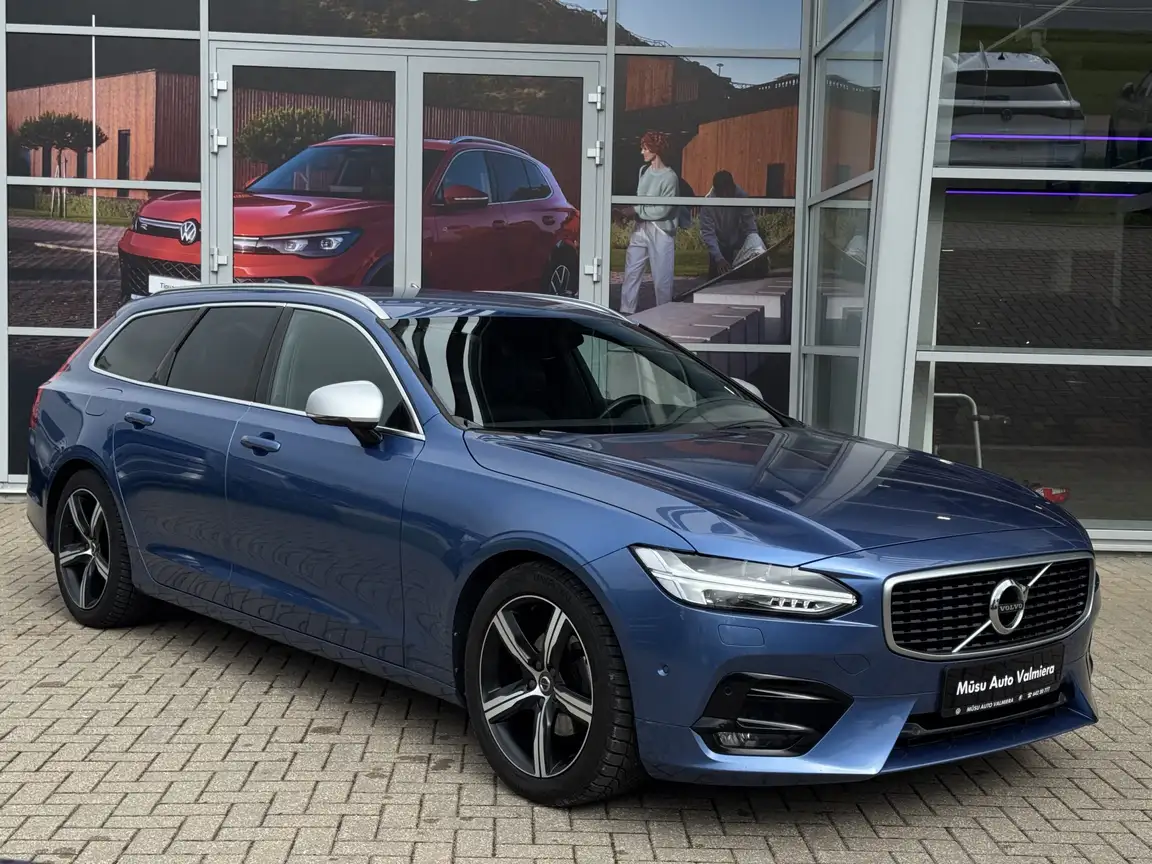 VOLVO V90