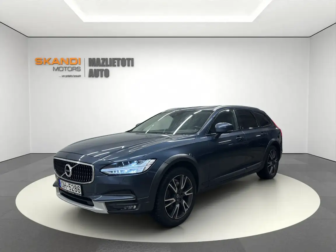 VOLVO V90