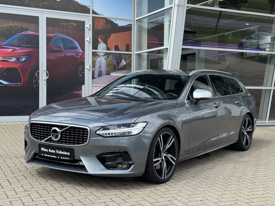 VOLVO V90
