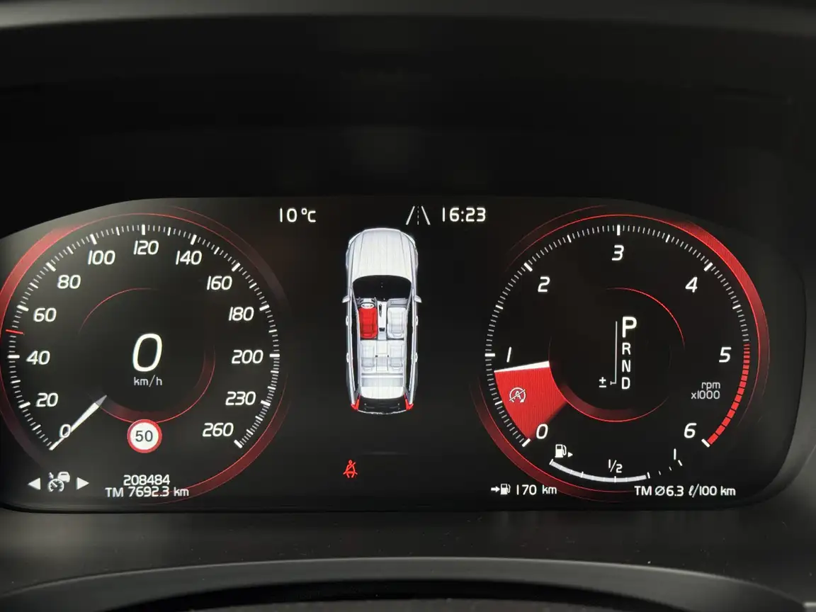 VOLVO V90