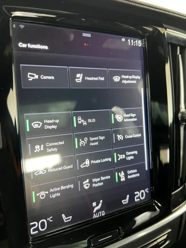 VOLVO V90
