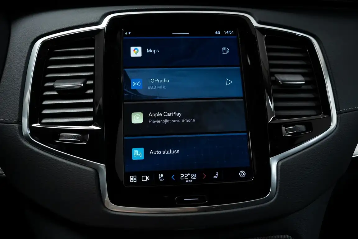 VOLVO XC90