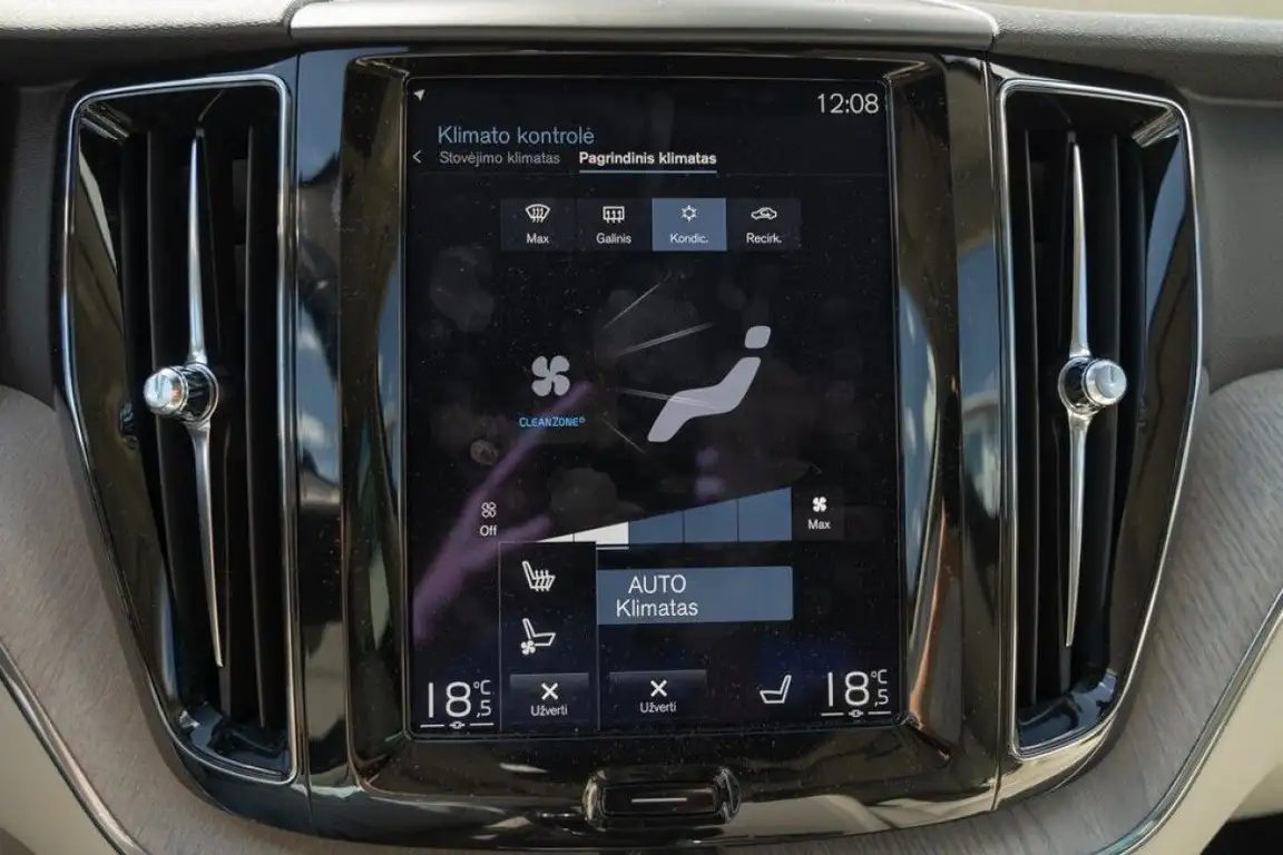 VOLVO XC60