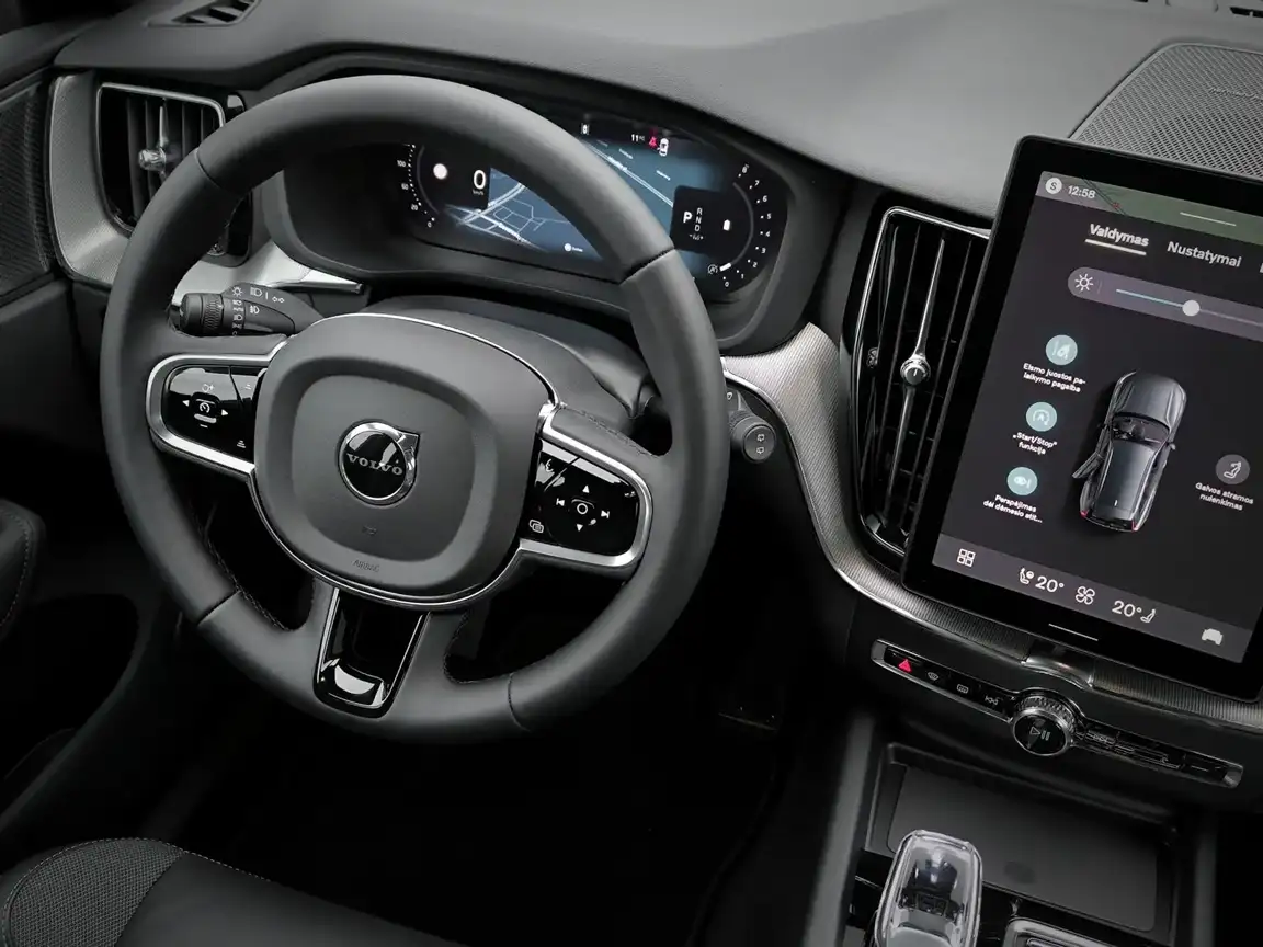 VOLVO XC60