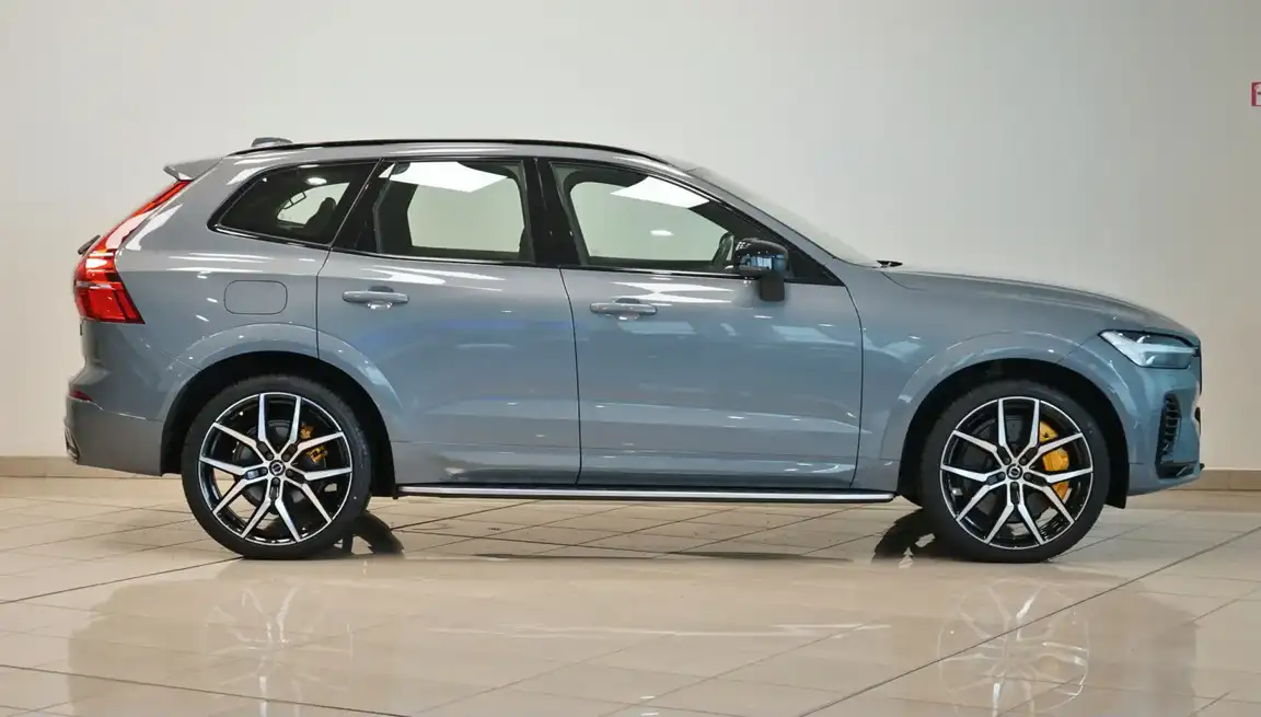 VOLVO XC60 POLESTAR