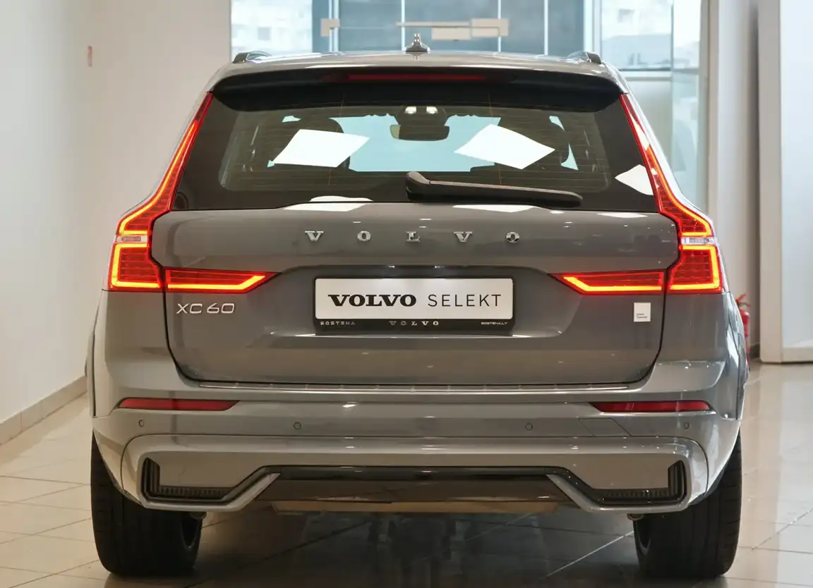 VOLVO XC60 POLESTAR