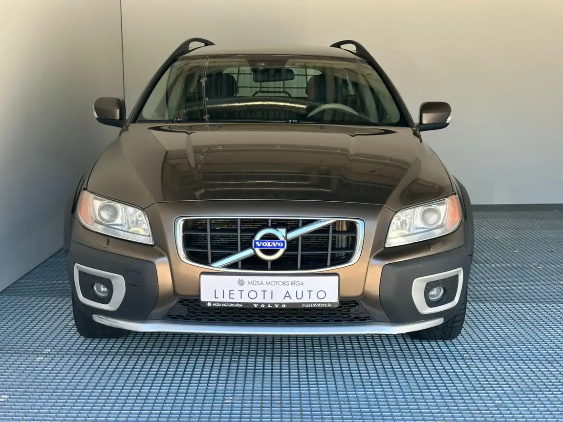 VOLVO XC70