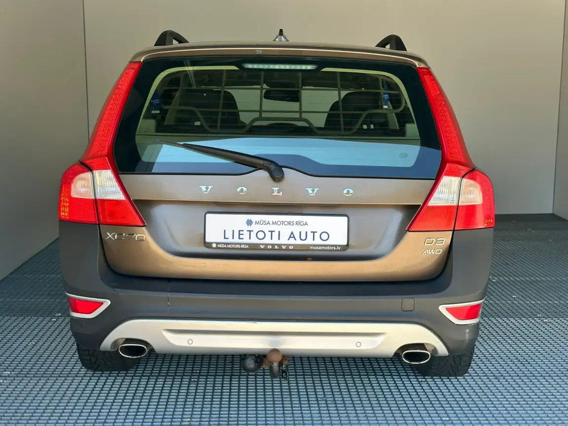 VOLVO XC70