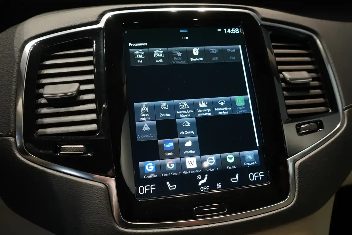 VOLVO XC90