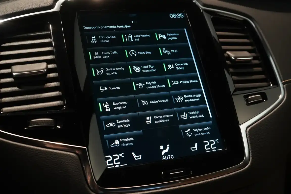 VOLVO XC90