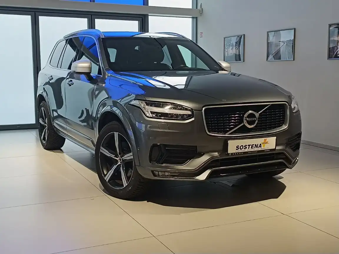 VOLVO XC90