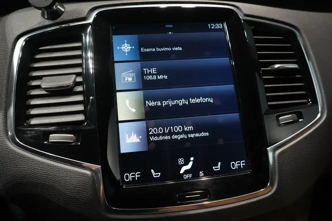 VOLVO XC90