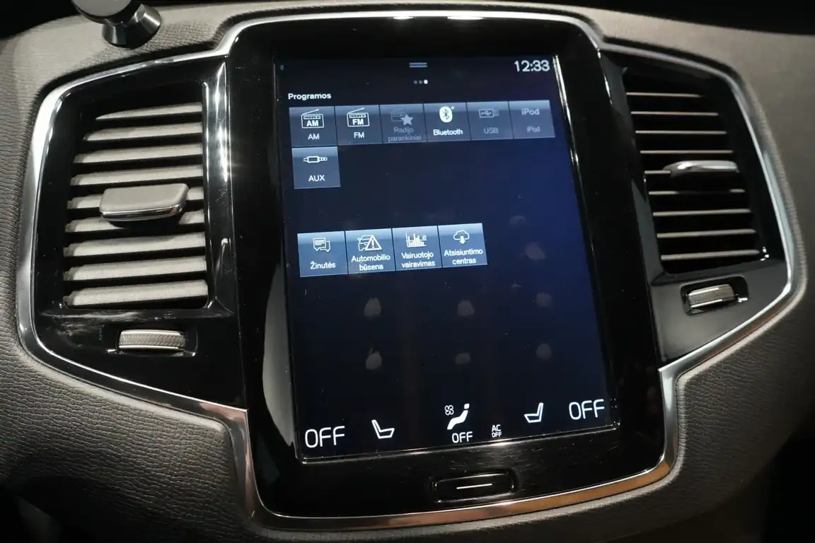 VOLVO XC90