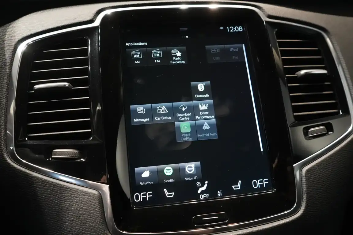 VOLVO XC90