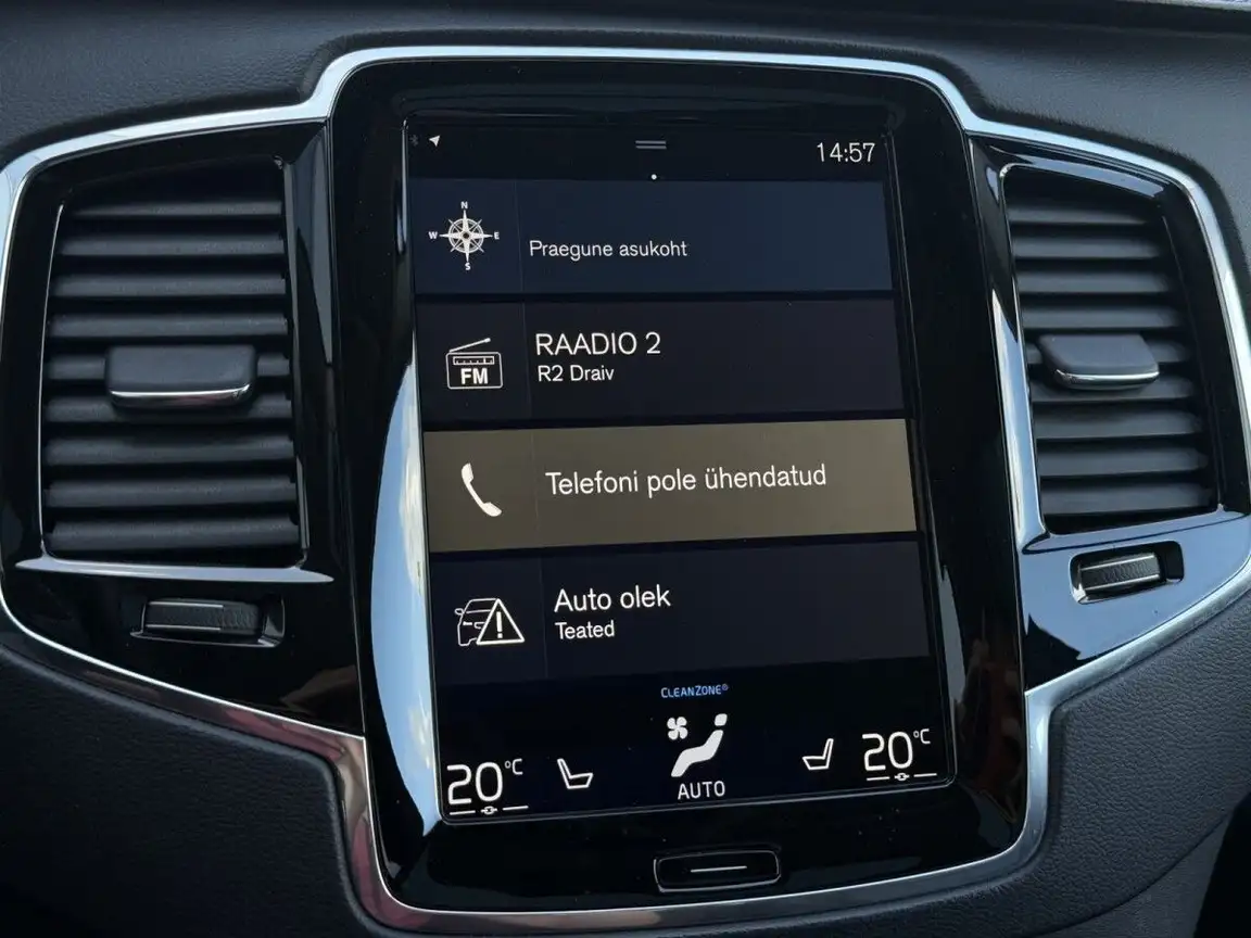 VOLVO XC90