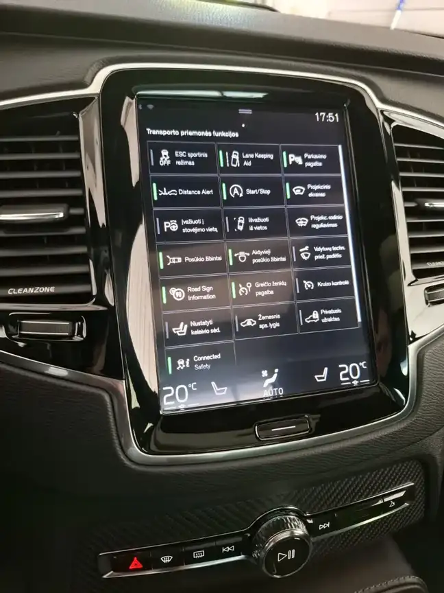 VOLVO XC90