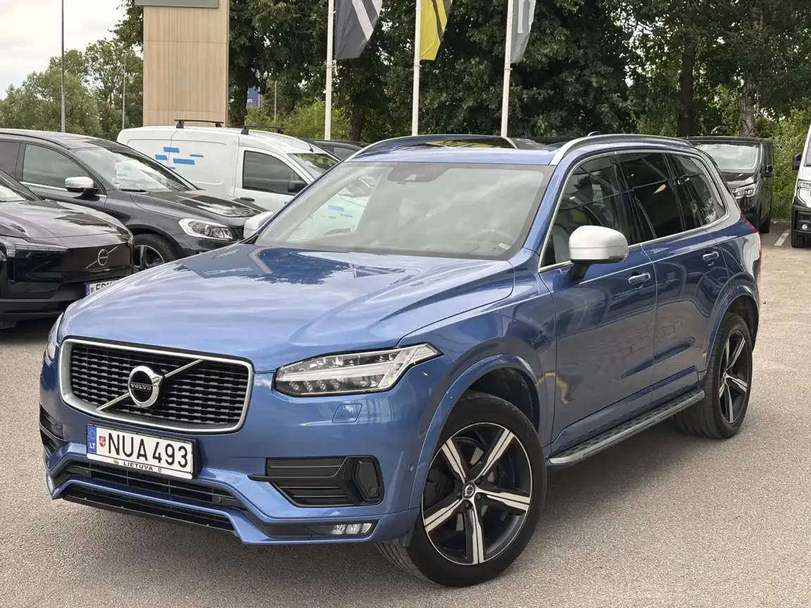 VOLVO XC90