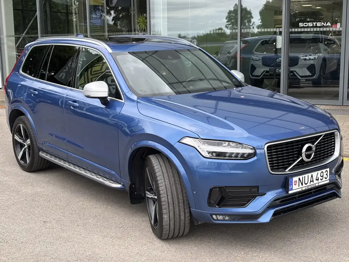 VOLVO XC90