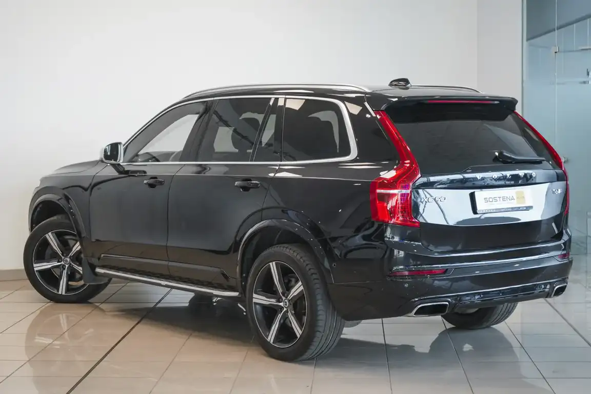 VOLVO XC90