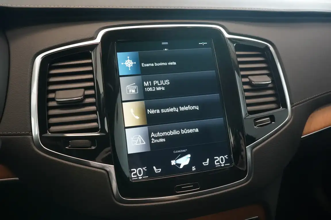 VOLVO XC90
