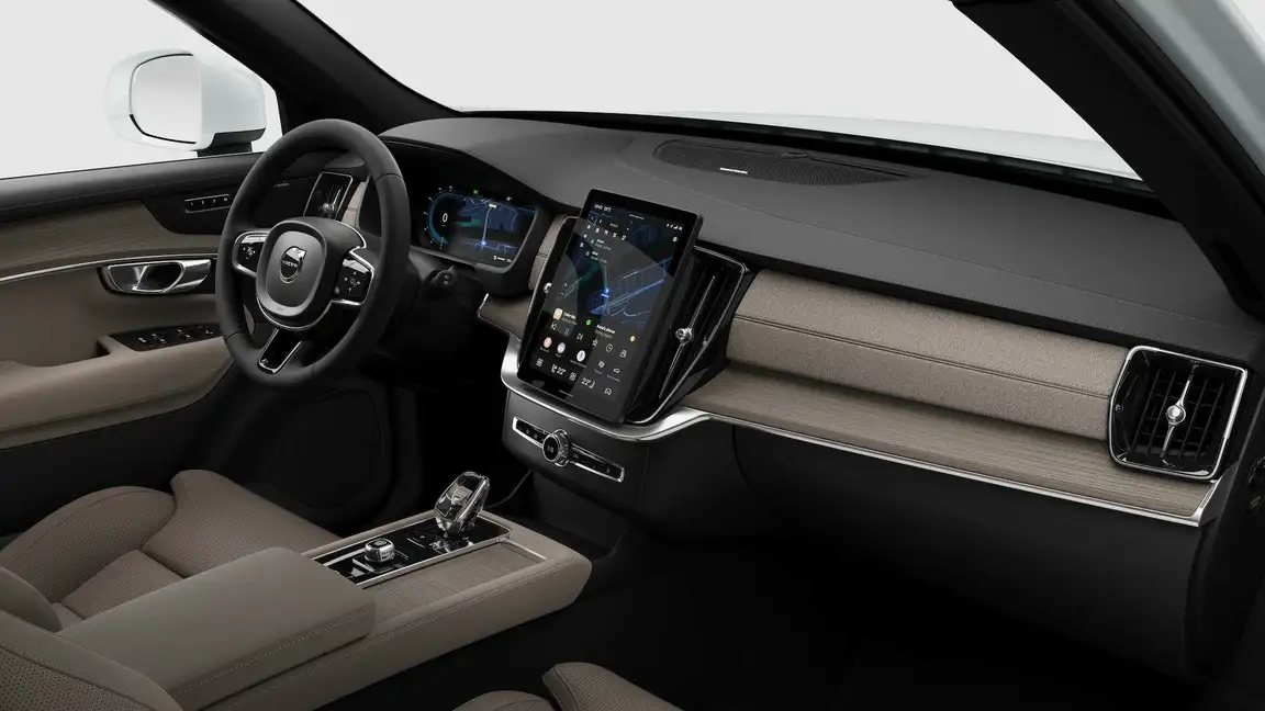 VOLVO XC90